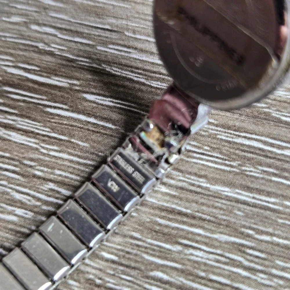 Timex Womens Vintage Silver Tone Oval‎ Face Expansion Band Watch J5 Quartz Parts